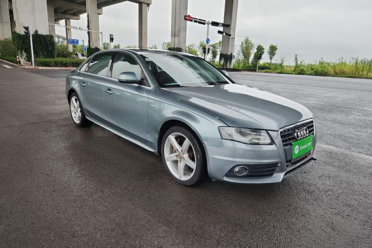 Used Audi A4L 2010 2.0 TFSI Sport Edition Exterior 2