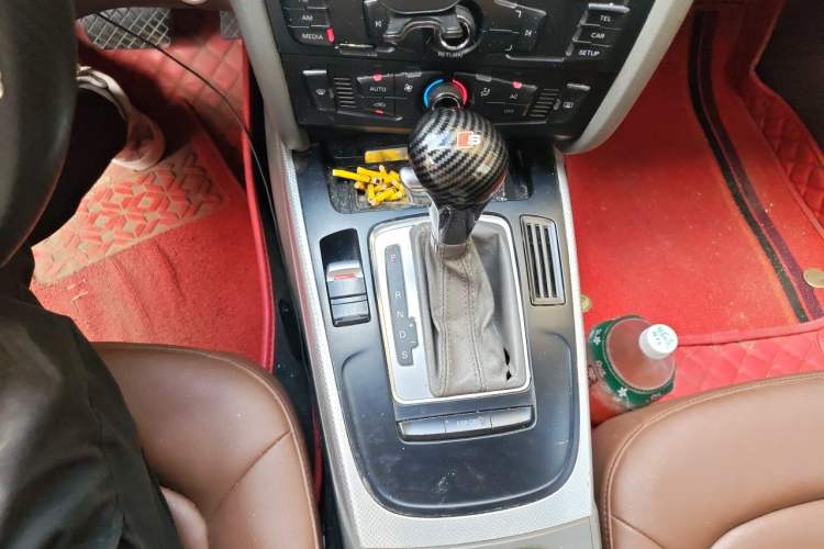 Used Audi A4L 2010 2.0 TFSI Standard Edition Gear Lever