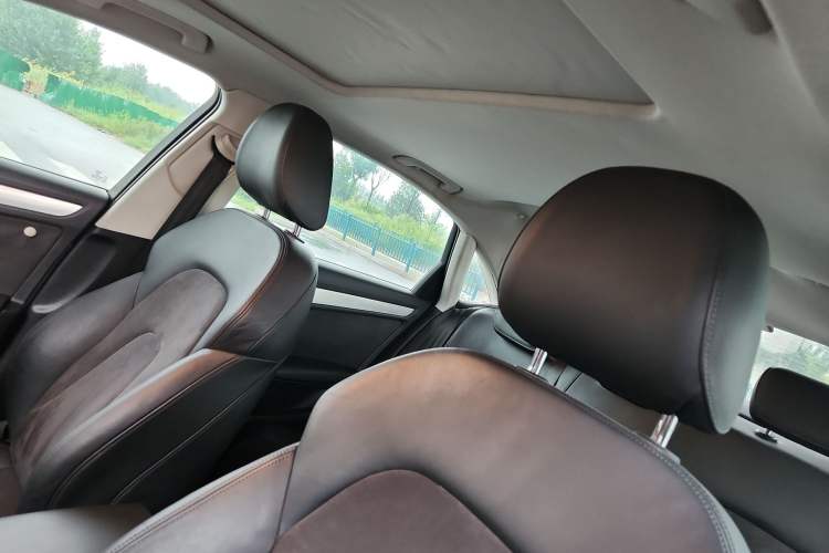 Used Audi A4L 2010 2.0 TFSI Sport Edition Headliner