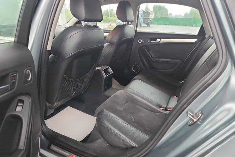 Used Audi A4L 2010 2.0 TFSI Sport Edition Interior 2