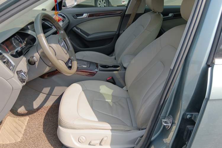 Used Audi A4L 2010 2.0 TFSI Comfort Edition Left Front Seat