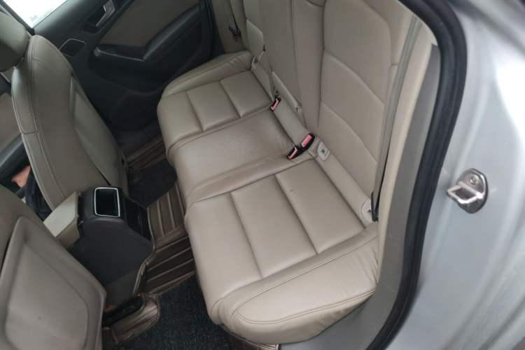 Used Audi A4L 2010 2.0 TFSI Standard Edition Left Rear Seat
