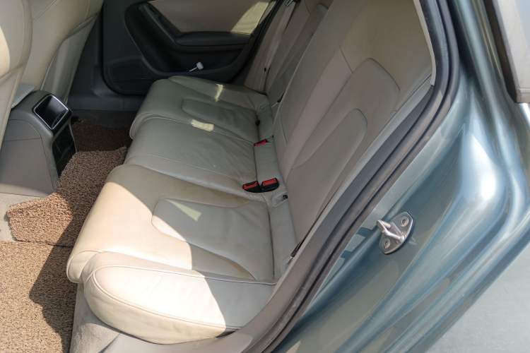 Used Audi A4L 2010 2.0 TFSI Comfort Edition Left Rear Seat