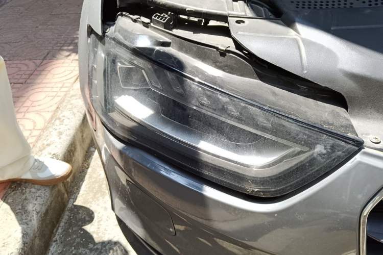 Used Audi A4L 2010 2.0 TFSI Comfort Edition Right Front Headlight