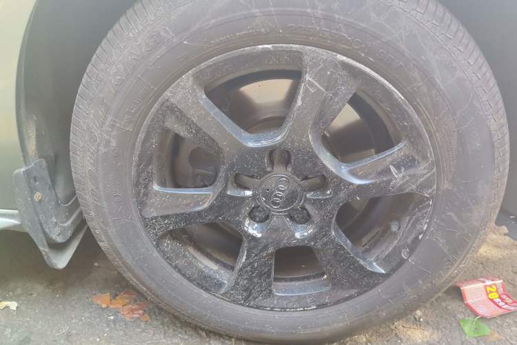 Used Audi A4L 2010 2.0 TFSI Standard Edition Right Front Wheel Hub