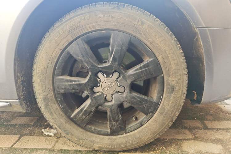 Used Audi A4L 2010 2.0 TFSI Standard Edition Right Front Wheel Hub