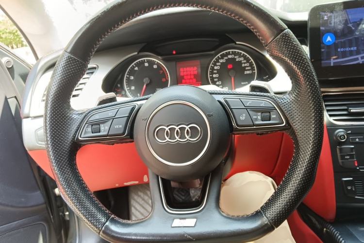 Used Audi A4L 2010 2.0 TFSI Comfort Edition Steering Wheel