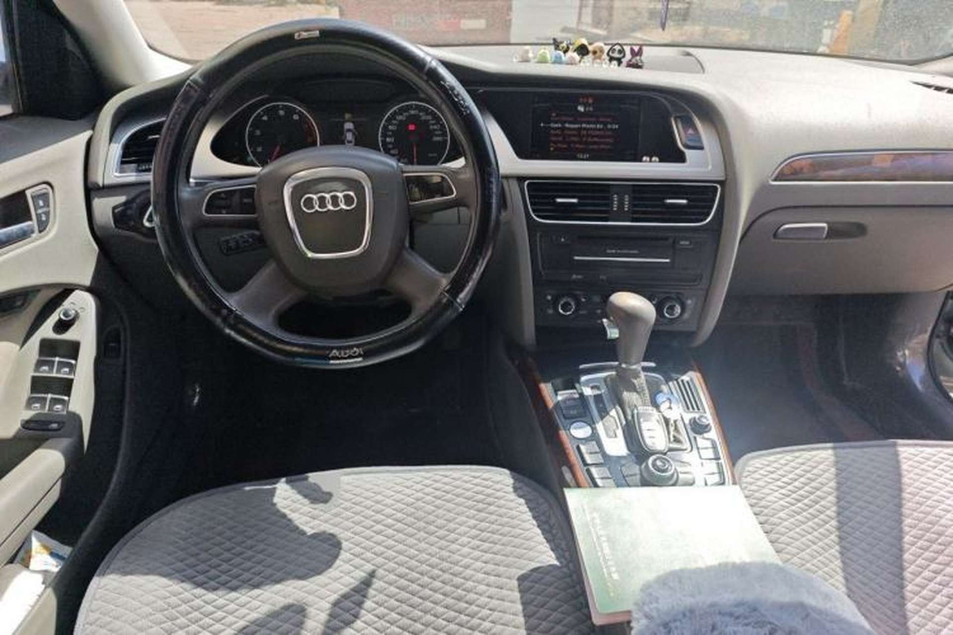 Used Audi A4L 2010 2.0 TFSI Luxury Model Steering Wheel