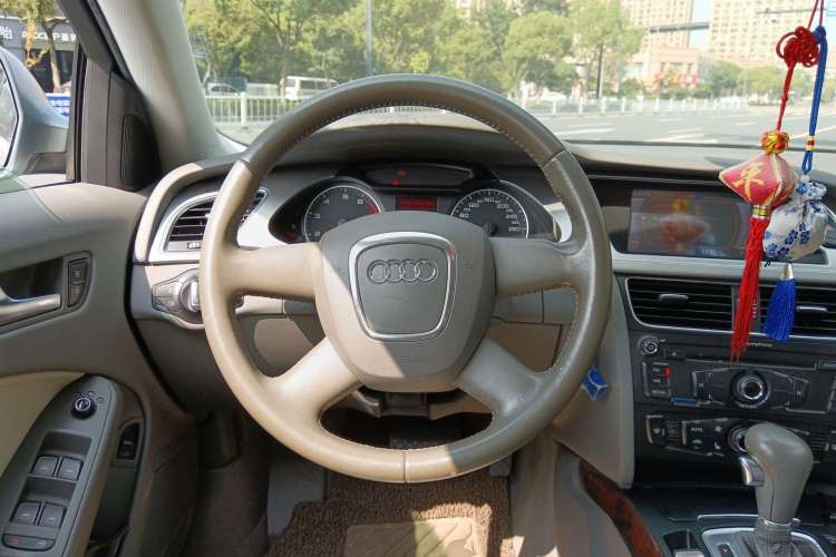 Used Audi A4L 2010 2.0 TFSI Comfort Edition Steering Wheel