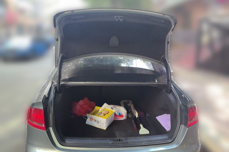 Used Audi A4L 2010 2.0 TFSI Standard Edition Trunk