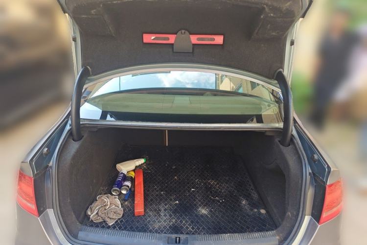 Used Audi A4L 2010 2.0 TFSI Standard Edition Trunk
