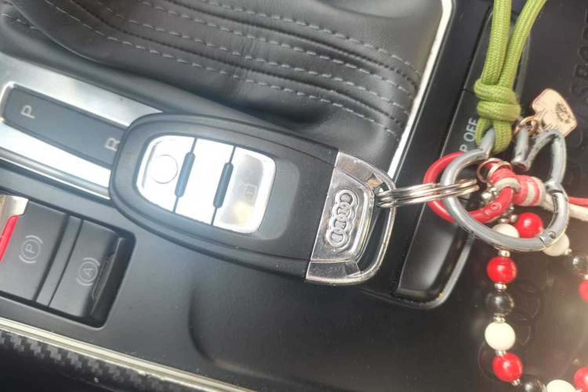 Used Audi A4L 2010 2.0 TFSI Standard Edition Vehicle Key
