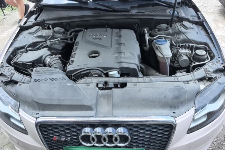 Used Audi A4L 2010 2.0 TFSI Comfort Edition Engine Bay