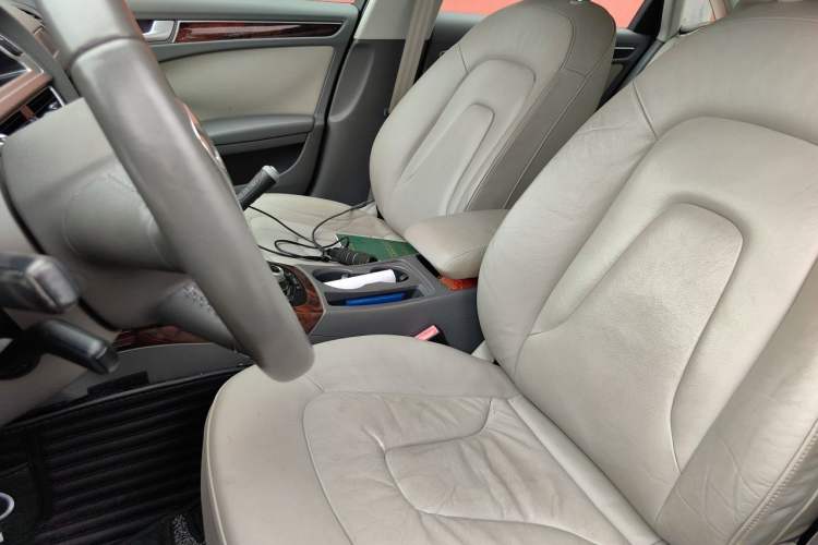 Used Audi A4L 2010 2.0 TFSI Technology Edition Left Front Seat
