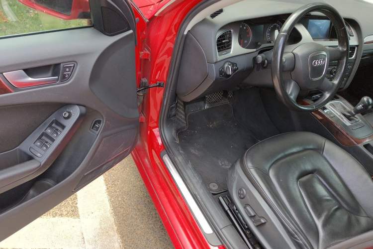 Used Audi A4L 2010 2.0 TFSI Comfort Edition Driver Seat