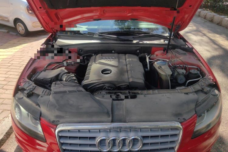 Used Audi A4L 2010 1.8 TFSI Comfort Model Engine Bay