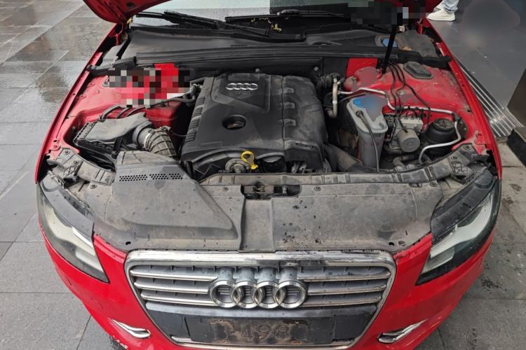 Used Audi A4L 2010 2.0 TFSI Standard Edition Engine Bay