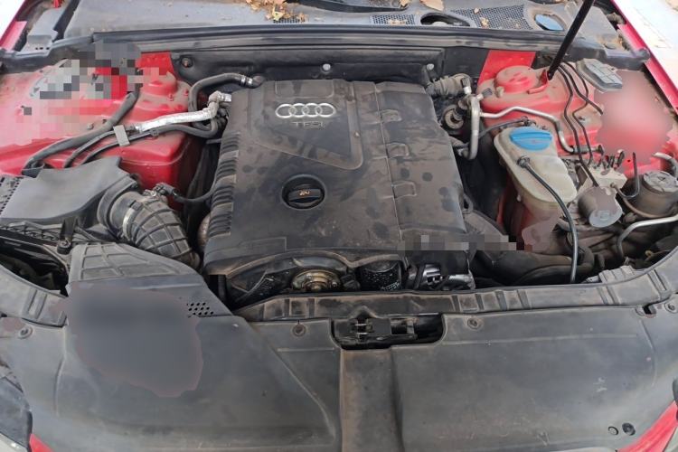 Used Audi A4L 2010 2.0 TFSI Comfort Edition Engine Bay