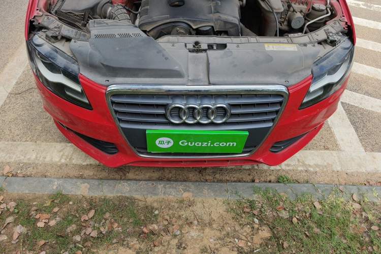 Used Audi A4L 2010 2.0 TFSI Comfort Edition Engine Bay