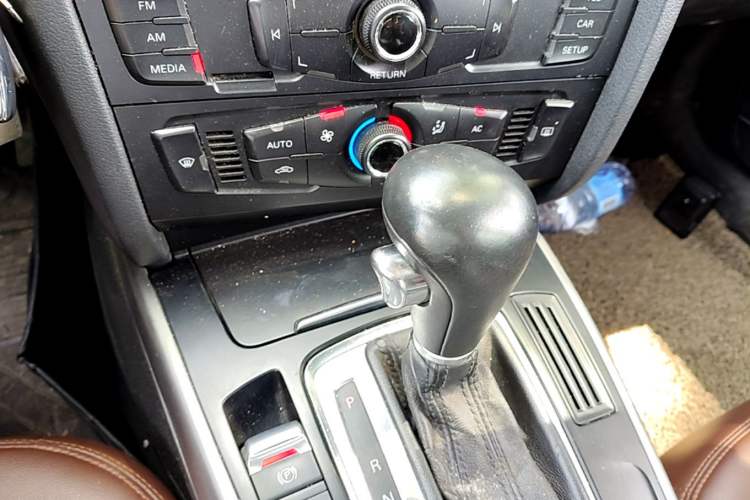 Used Audi A4L 2010 1.8 TFSI Comfort Model Gear Lever