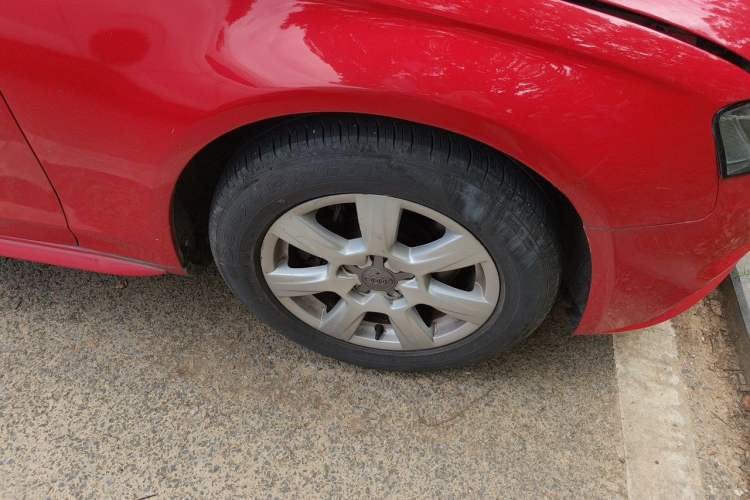 Used Audi A4L 2010 2.0 TFSI Comfort Edition Right Front Wheel Hub