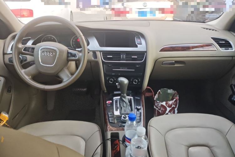 Used Audi A4L 2010 2.0 TFSI Luxury Model Center Console