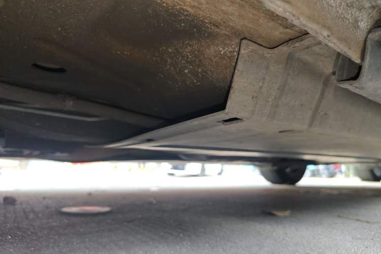 Used Audi A4L 2010 2.0 TFSI Comfort Edition Chassis Front Left