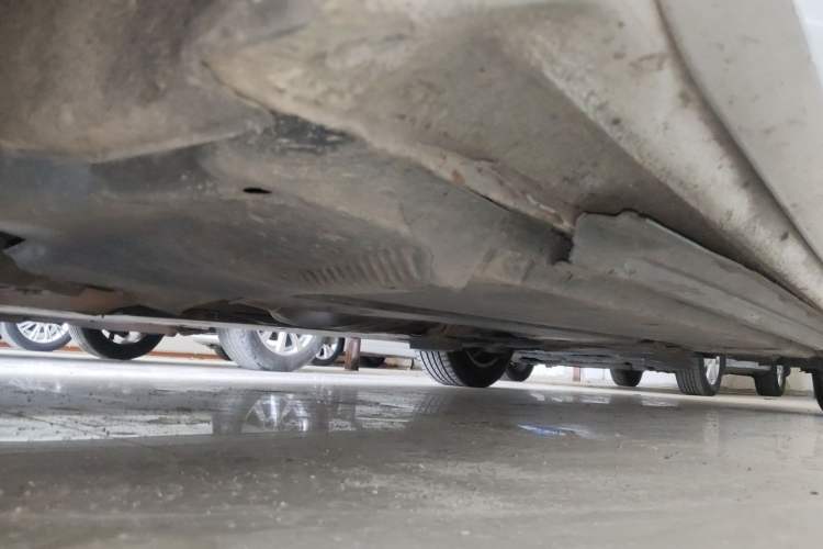 Used Audi A4L 2010 2.0 TFSI Comfort Edition Chassis Front Left