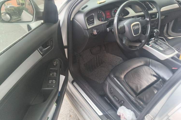 Used Audi A4L 2010 2.0 TFSI Standard Edition Driver Seat