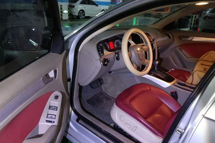 Used Audi A4L 2010 2.0 TFSI Standard Edition Driver Seat