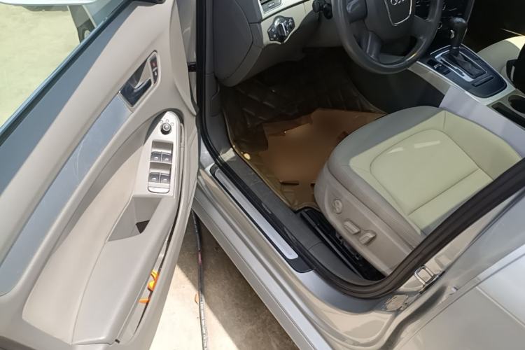Used Audi A4L 2010 2.0 TFSI Standard Edition Driver Seat