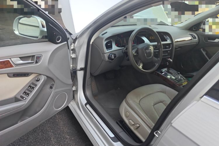 Used Audi A4L 2010 2.0 TFSI Luxury Model Driver Seat