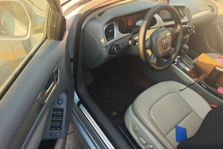 Used Audi A4L 2010 1.8 TFSI Comfort Model Driver Seat