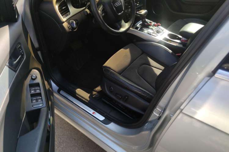 Used Audi A4L 2010 2.0 TFSI Sport Edition Driver Seat