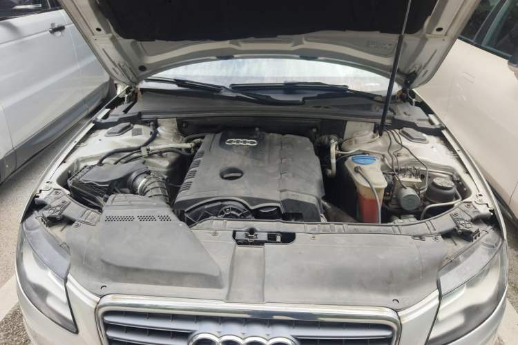 Used Audi A4L 2010 2.0 TFSI Technology Edition Engine Bay