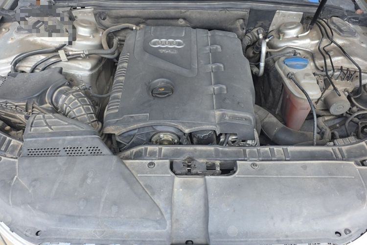 Used Audi A4L 2010 2.0 TFSI Comfort Edition Engine Bay
