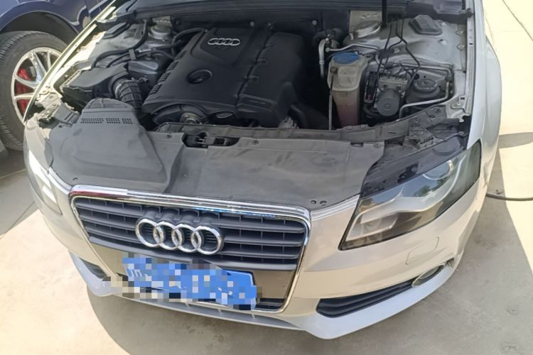 Used Audi A4L 2010 2.0 TFSI Standard Edition Engine Bay