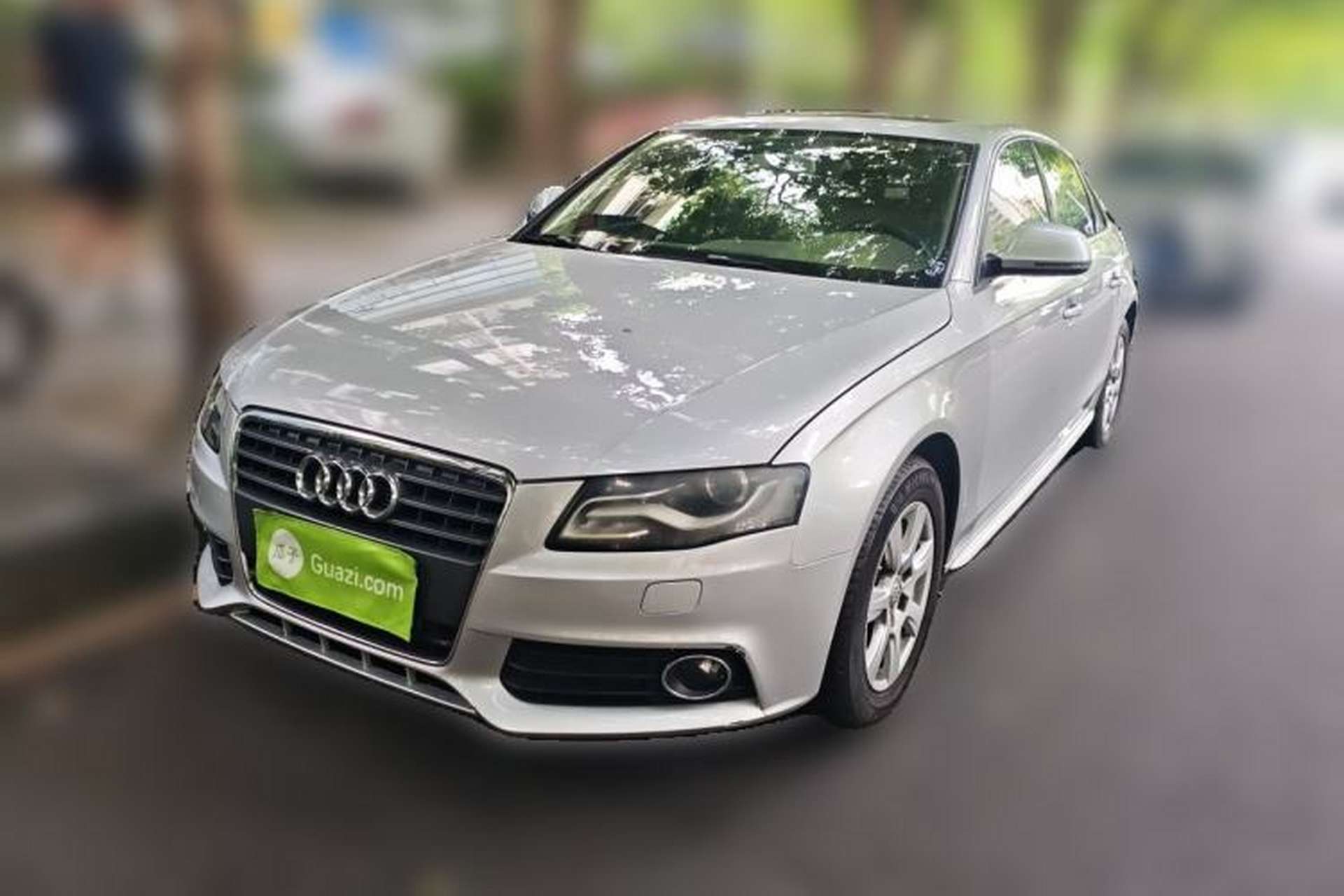 Used Audi A4L 2010 2.0 TFSI Comfort Edition Front Left 45 Deg
