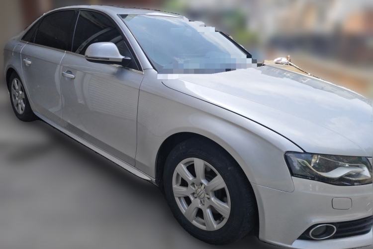 Used Audi A4L 2010 2.0 TFSI Standard Edition Front Right 45 Deg