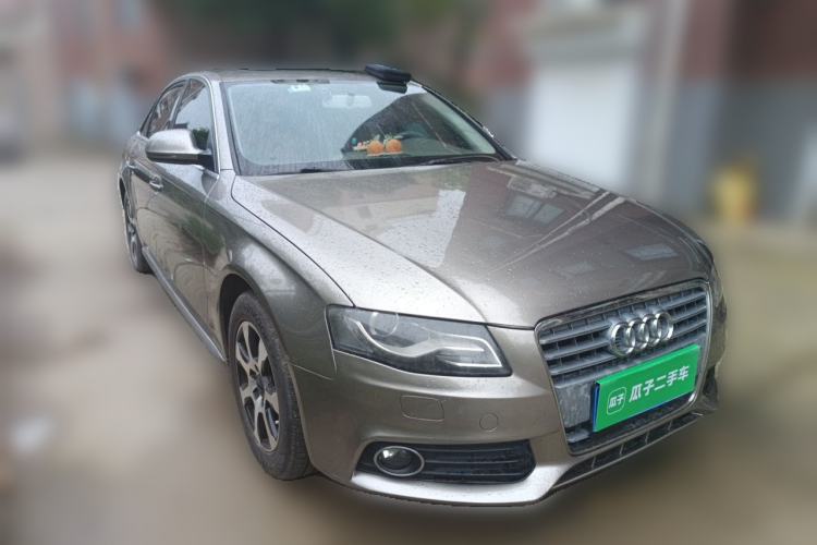 Used Audi A4L 2010 2.0 TFSI Technology Edition Front Right 45 Deg