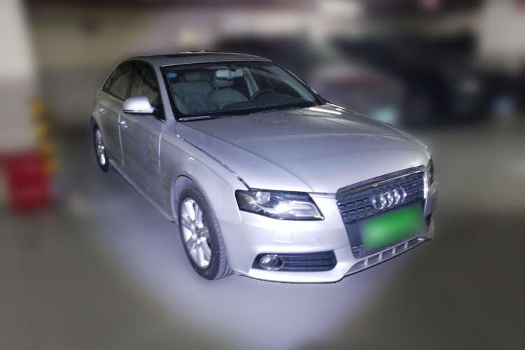 Used Audi A4L 2010 2.0 TFSI Luxury Model Front Right 45 Deg