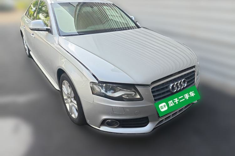 Used Audi A4L 2010 2.0 TFSI Luxury Model Front Right 45 Deg