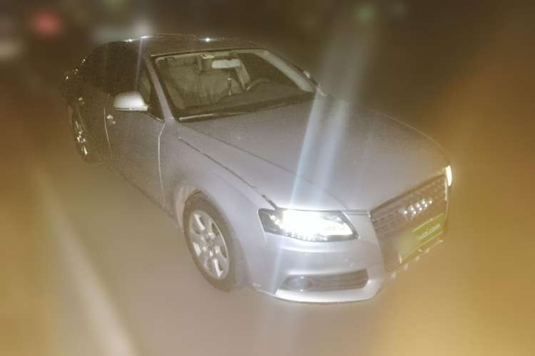 Used Audi A4L 2010 2.0 TFSI Comfort Edition Front Right 45 Deg