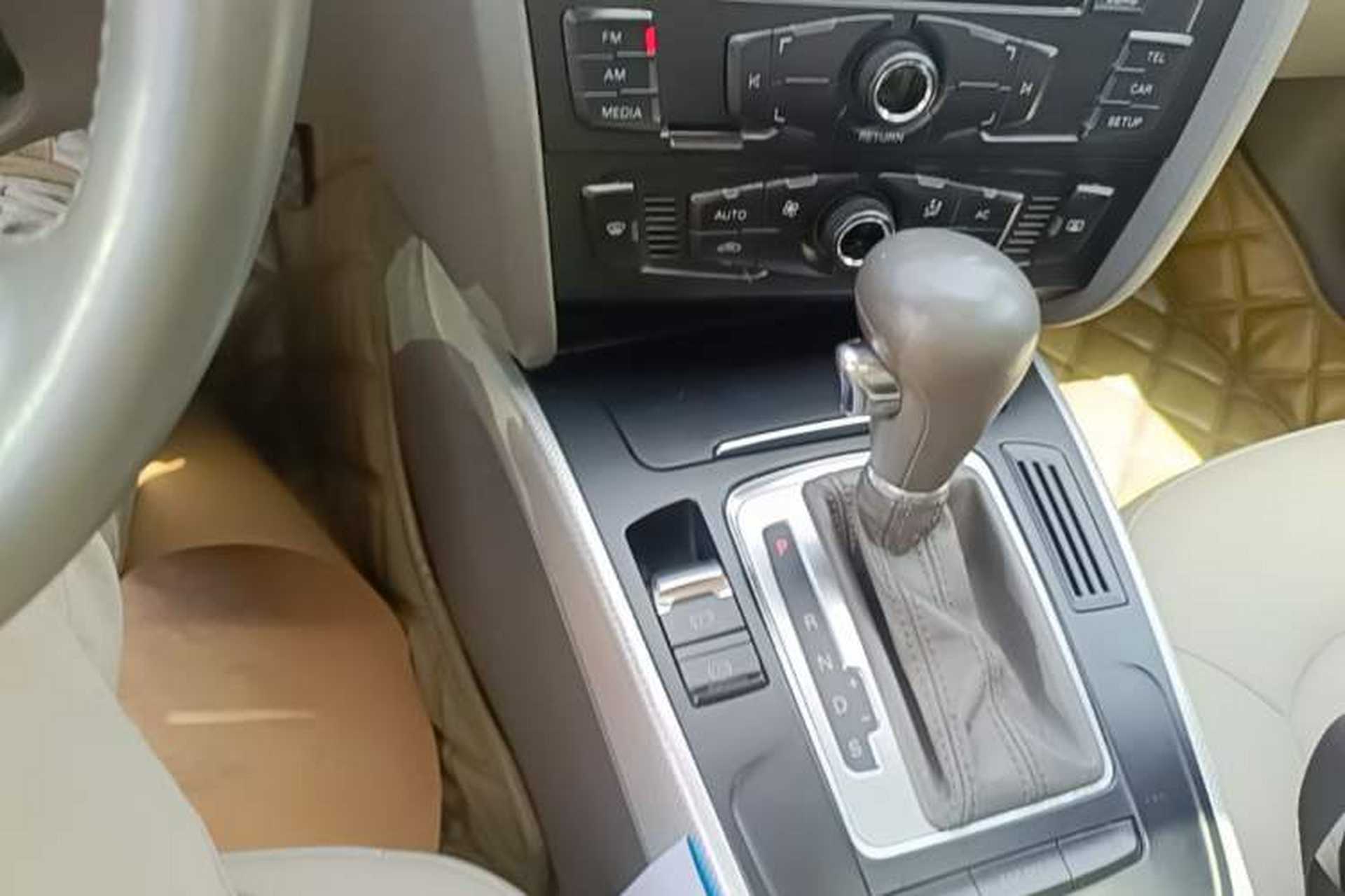 Used Audi A4L 2010 2.0 TFSI Standard Edition Gear Lever