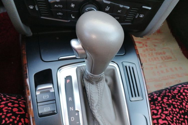 Used Audi A4L 2010 2.0 TFSI Comfort Edition Gear Lever