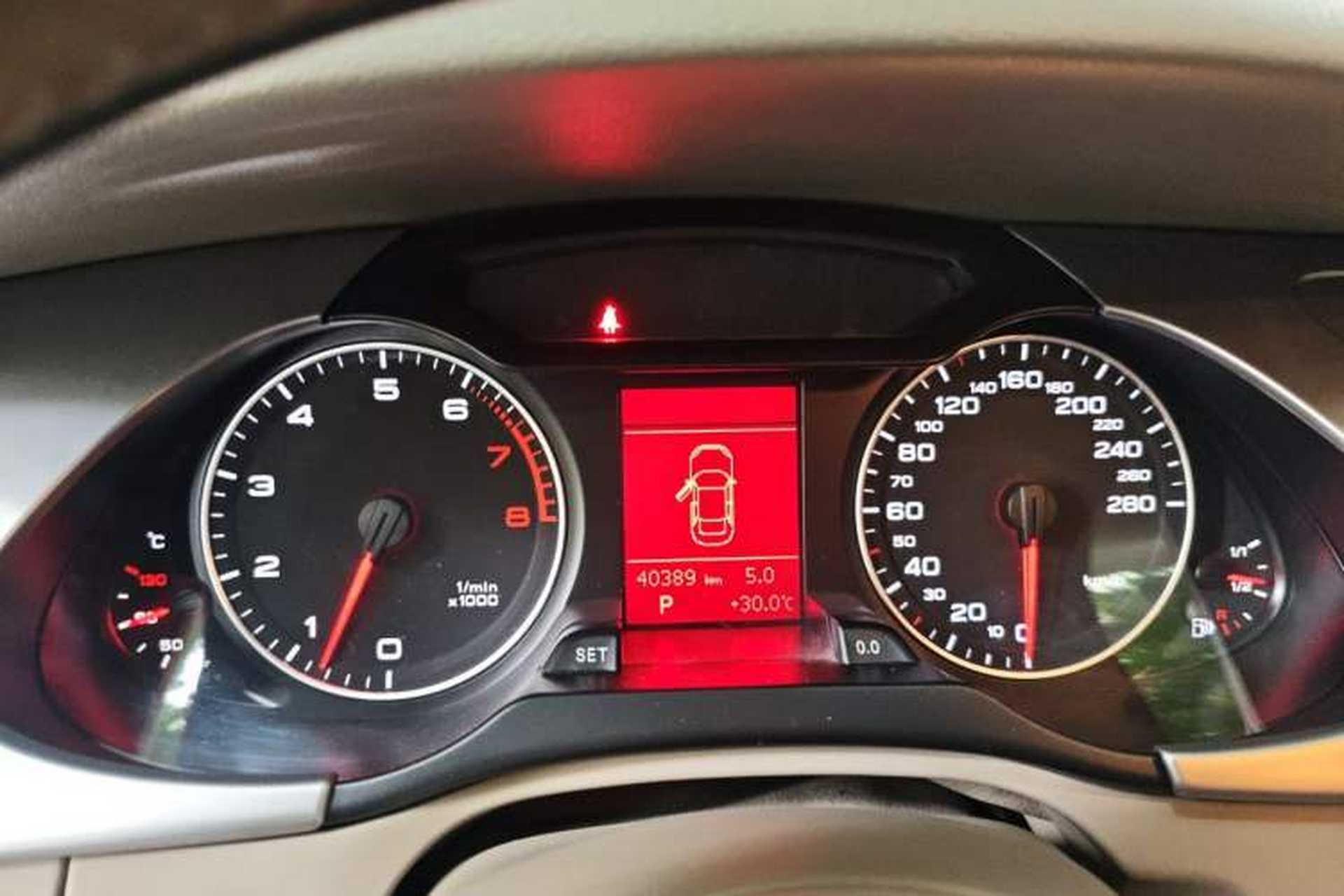 Used Audi A4L 2010 2.0 TFSI Comfort Edition Instrument Cluster