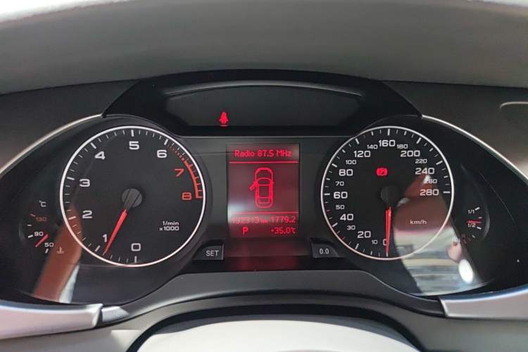 Used Audi A4L 2010 2.0 TFSI Comfort Edition Instrument Cluster