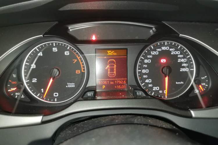 Used Audi A4L 2010 2.0 TFSI Comfort Edition Instrument Cluster
