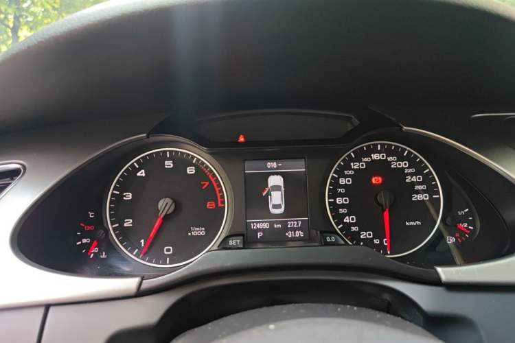 Used Audi A4L 2010 2.0 TFSI Technology Edition Instrument Cluster