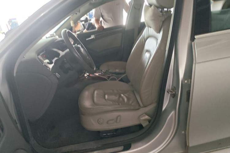 Used Audi A4L 2010 2.0 TFSI Luxury Model Left Front Seat